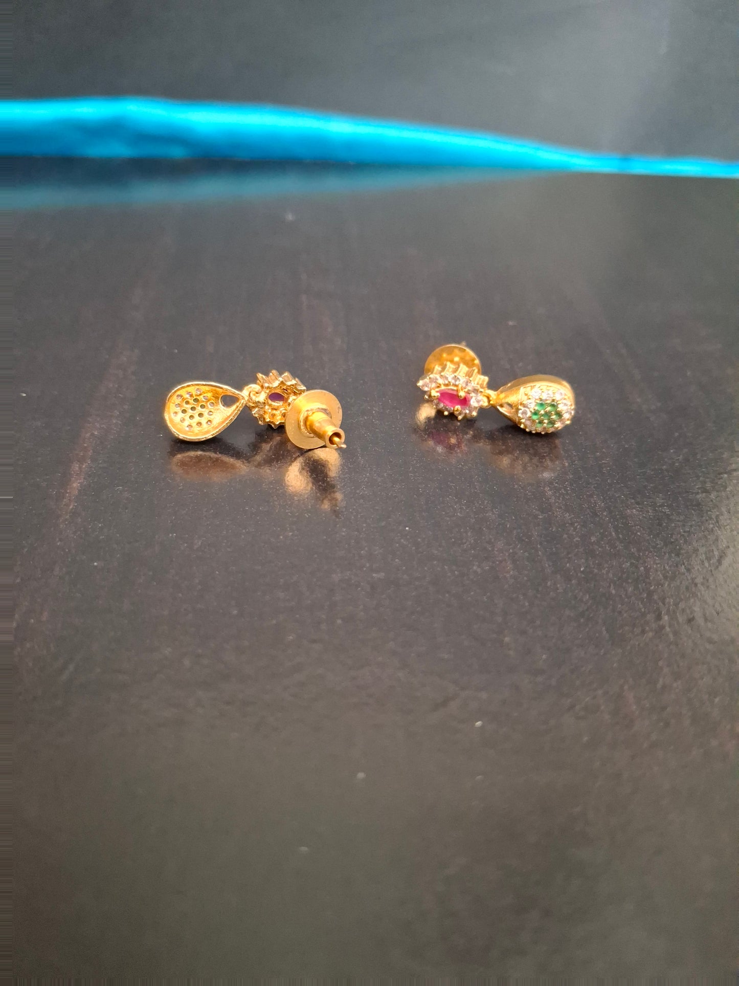 Delicate Short Necklace Set with Ruby Accents