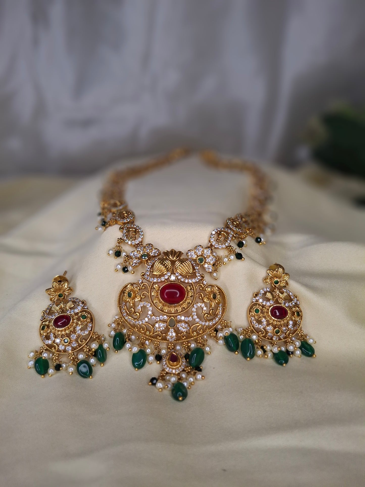 Antique Gold-Plated Traditional Necklace Set with Pearl and Green Bead Drops