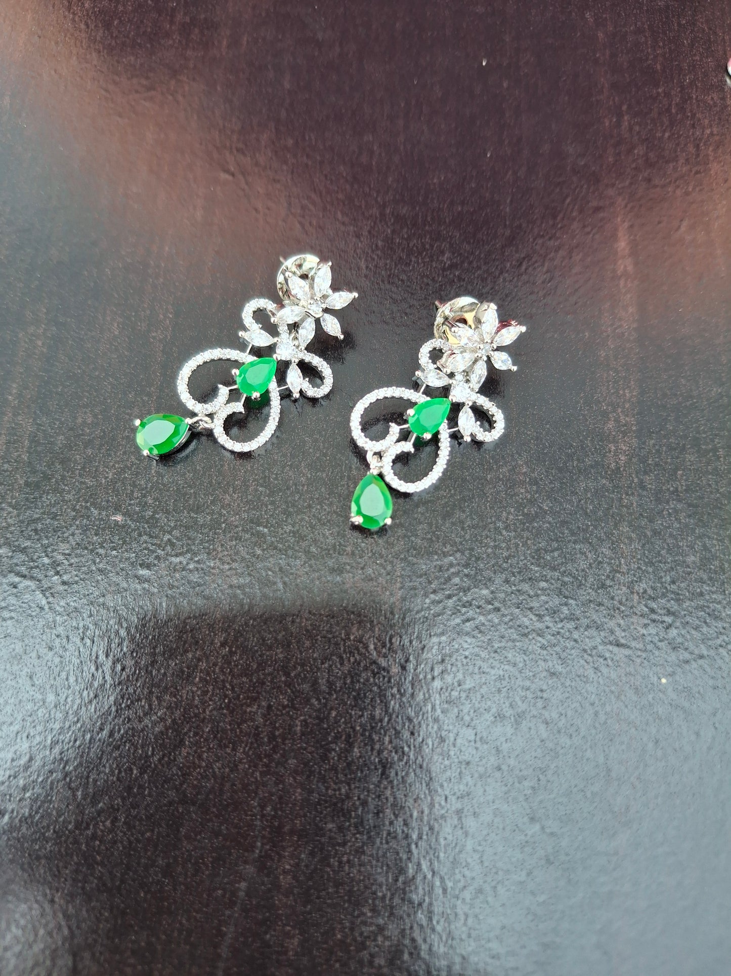 Emerald Grace Heart Shaped American Diamond Necklace Set