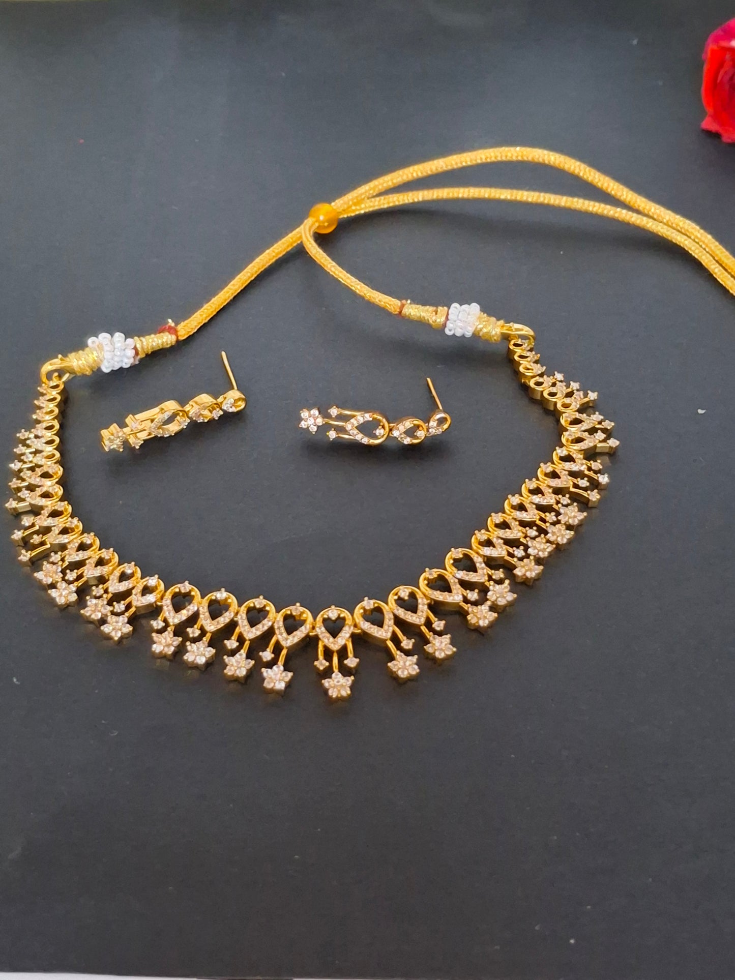 White AD Star-Shaped Necklace Set