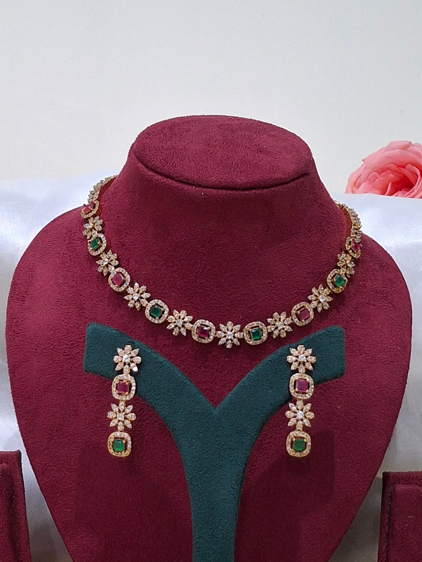 Dual-Tone Sparkle Floral Stone Necklace Set