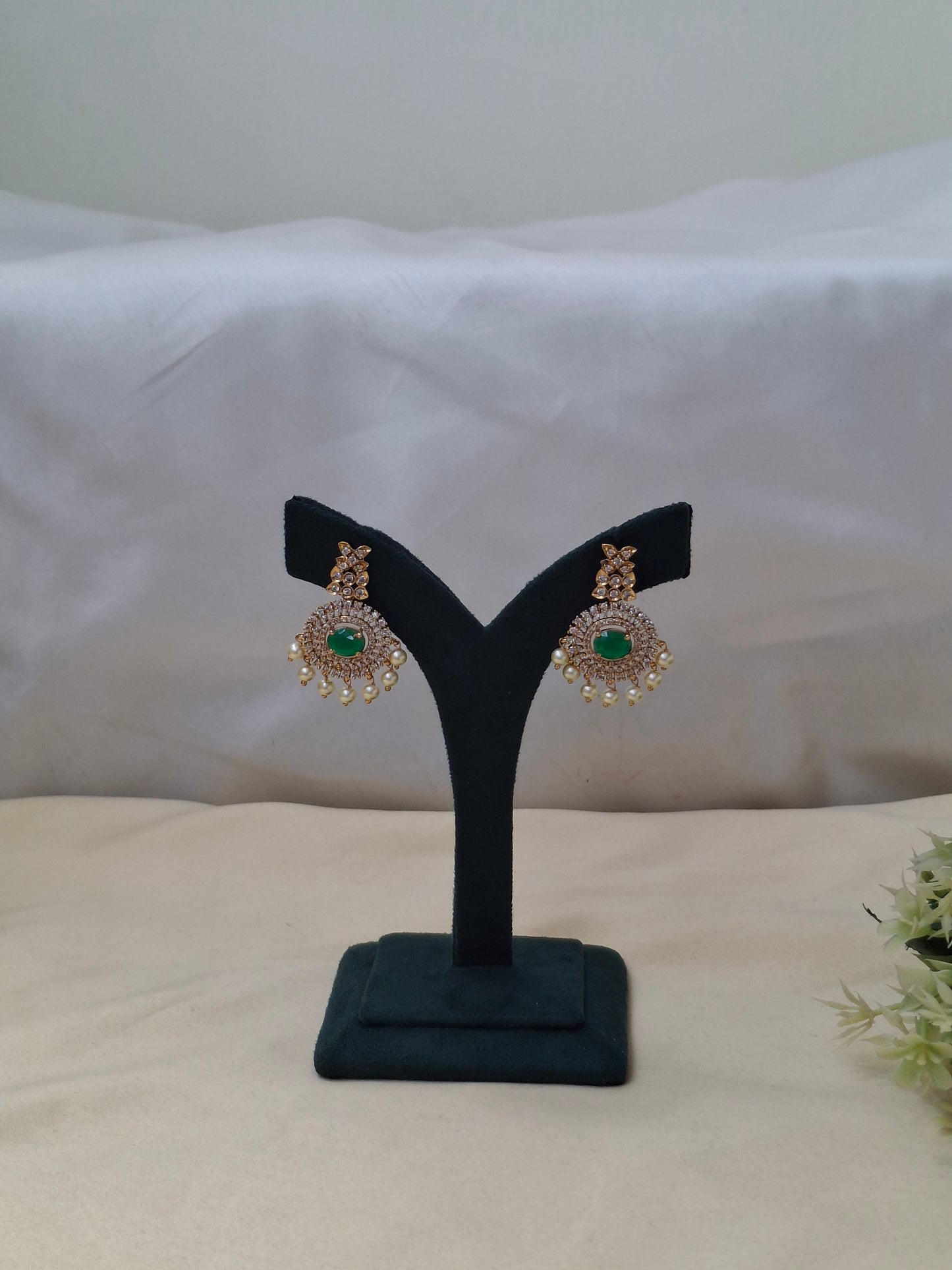 Emerald Radiance Gold Plated Necklace Set