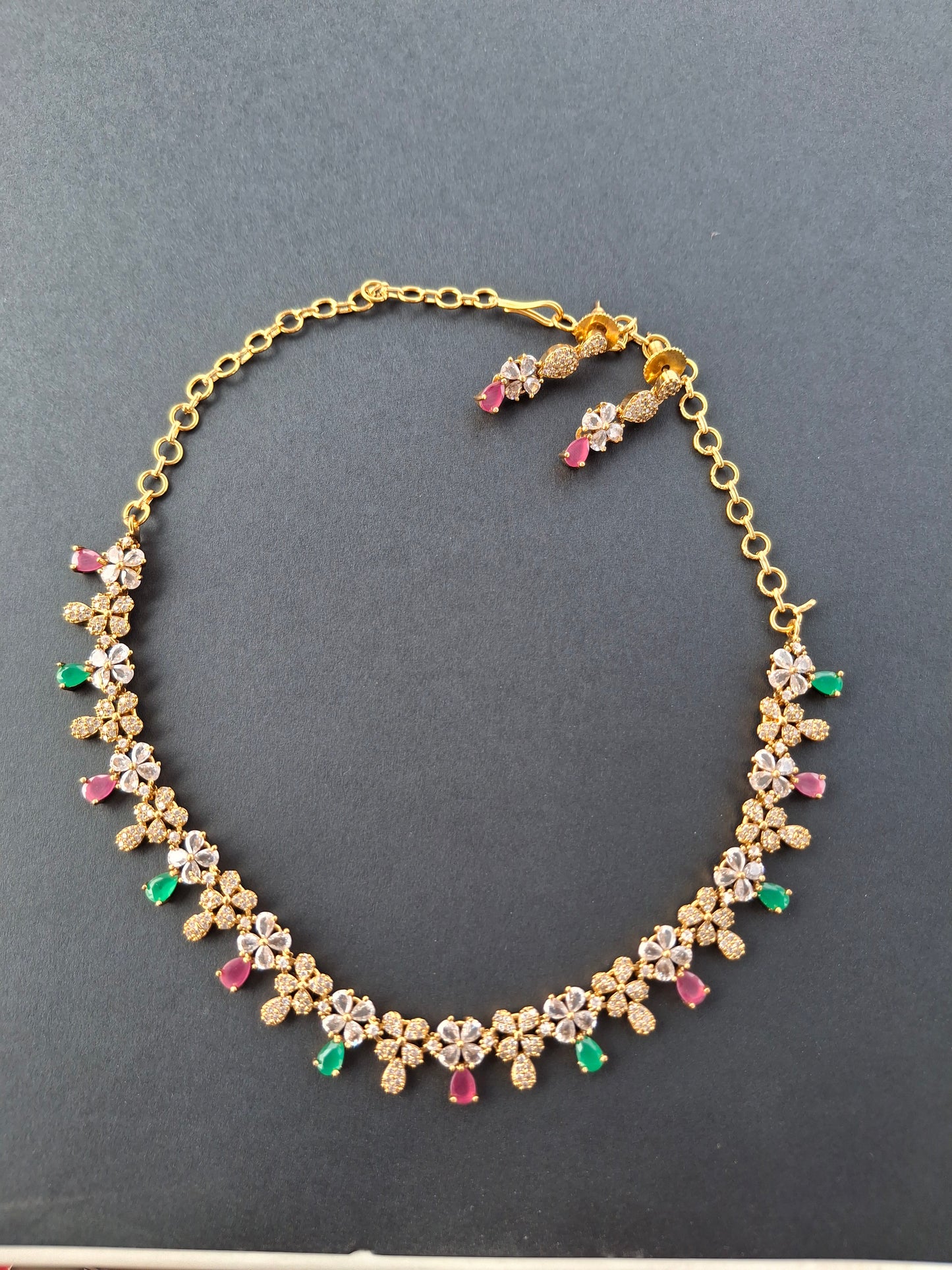 Blossom Radiance Necklace Set