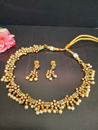 Classic Gold-Toned Kundan & Pearl Drop Necklace Set
